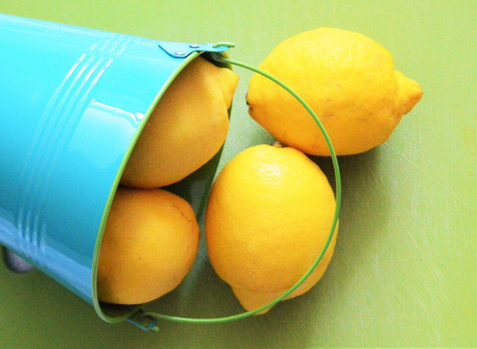 5 Great Tips to Clean With a Lemon