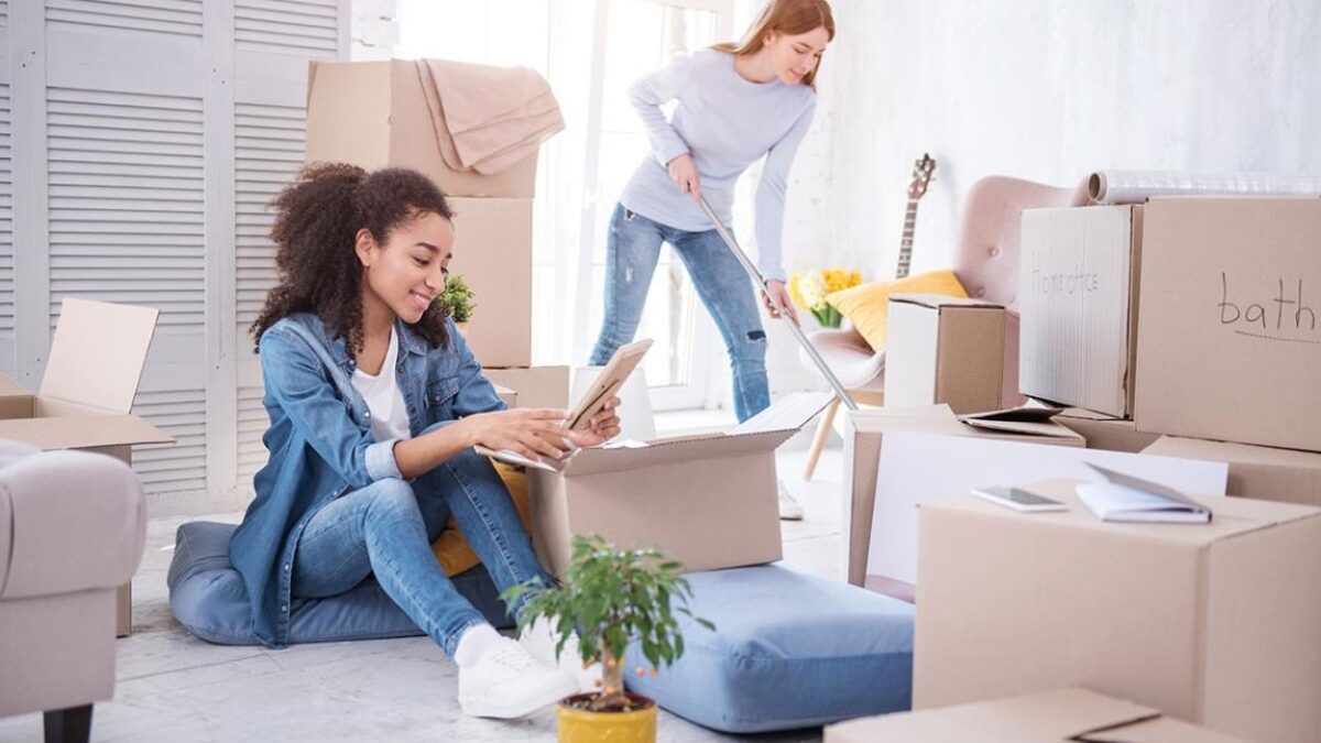 Say Goodbye to Stress: The Benefits of Hiring Move-Out Cleaners in Toronto